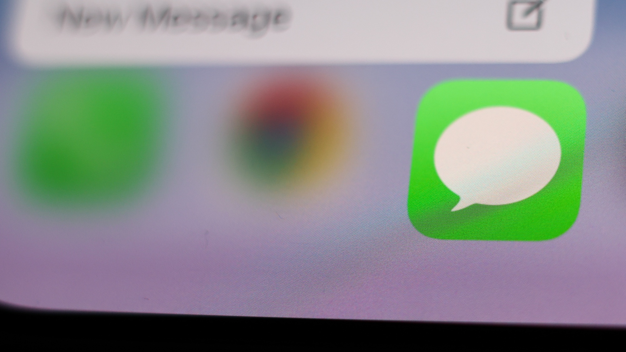 iOS 25 Messages icon