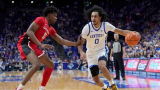 Georgia's Matthew-Alexander Moncrieff guards Kentucky's Jacob Toppin