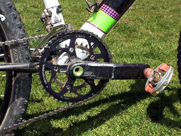 The ultralight Cannondale Si Hollowgram SL crankset is fitted with just two chainrings.
