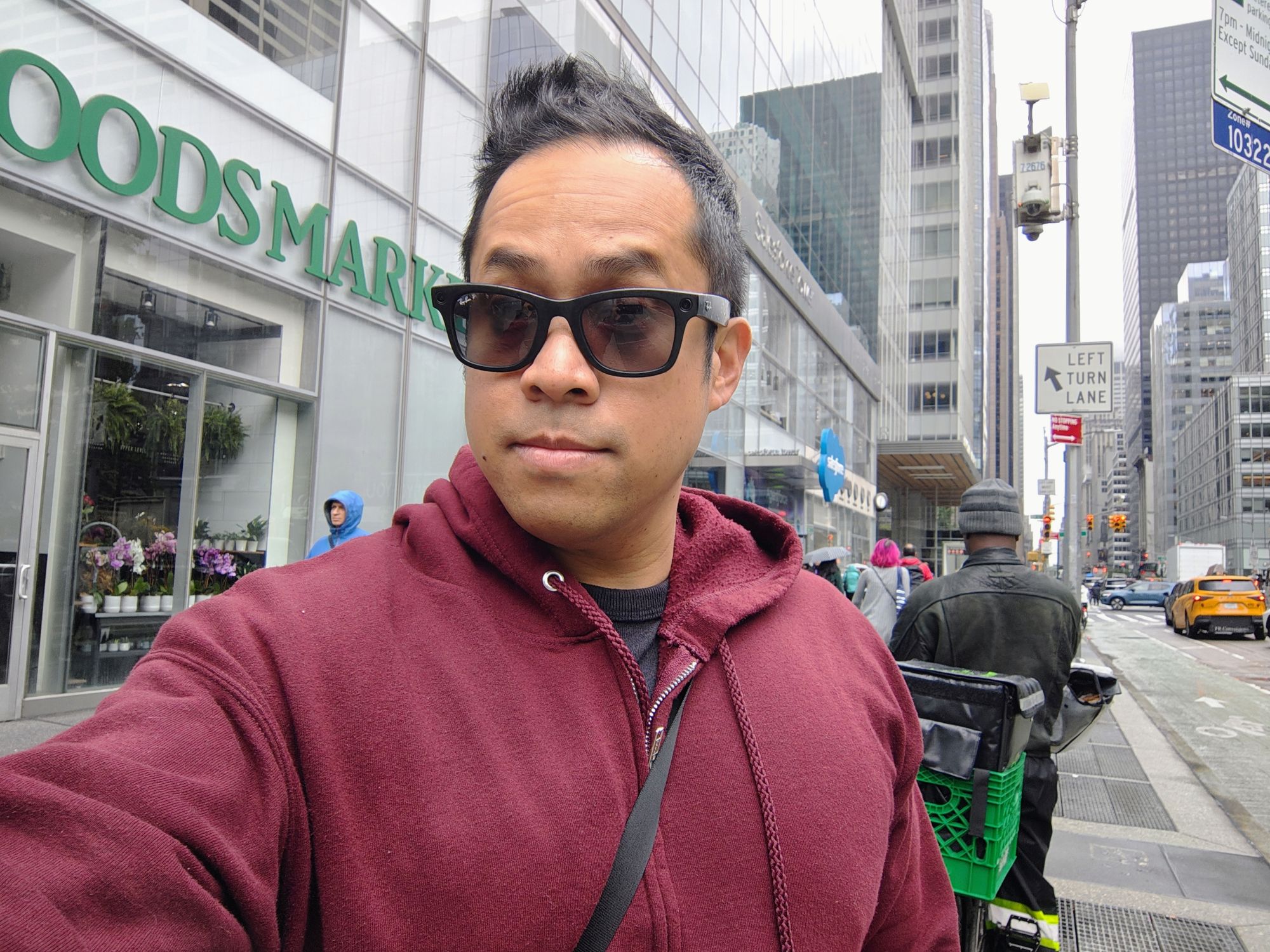 Motorola Razr Plus 2024 selfie sample.