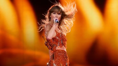 Taylor Swift gave a not-so-subtle nod to boyfriend Travis Kelce while in Melbourne, Australia. 