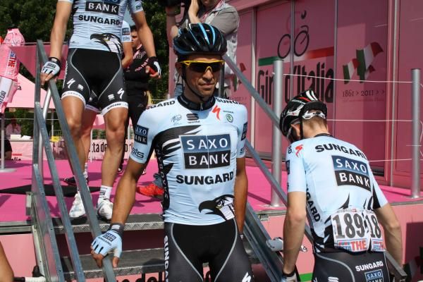 Alberto Contador (Saxo Bank-SunGard) was cheered loudly on the podium in Alba.