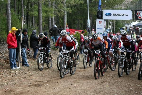 The elite women were led off the start line by defending Overall WORS champ Abby Strigel (Trek Stores of Madison). A mangled chain took Strigel out of the race in the first lap, and Kim Eppen (Mercy-Specialized) went on to dominate the field.