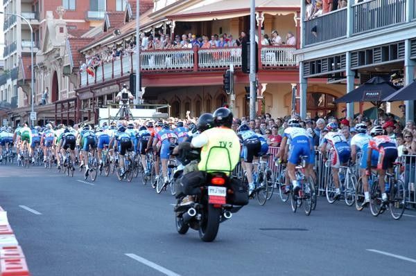 The peloton heads up East Terrace