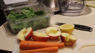 Breville Juice Fountain Cold Plus with carrot spinach and apple
