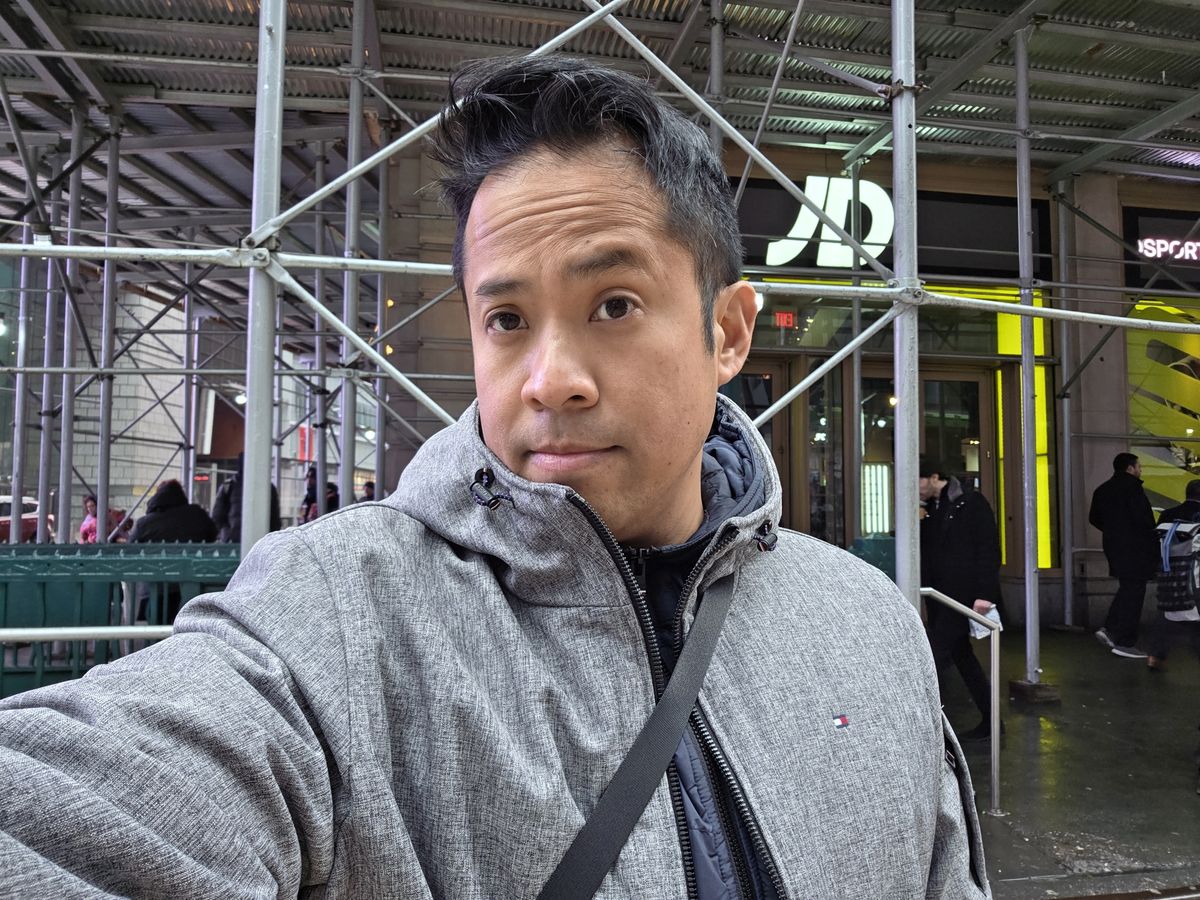 Samsung Galaxy S25 Ultra selfie sample.