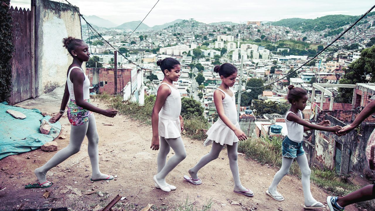 How a Ballet School in the Slums of Brazil Is Changing Girls&#039; Lives