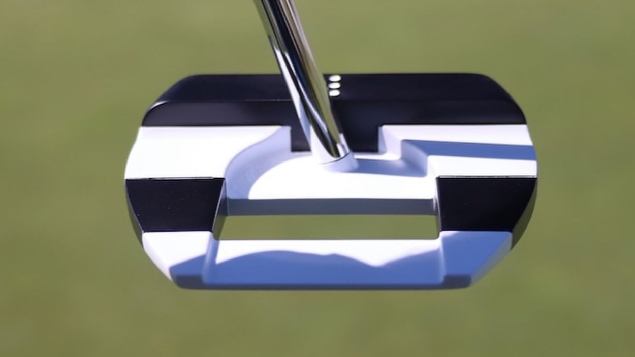 Photo of the Odyssey Square to Square putter