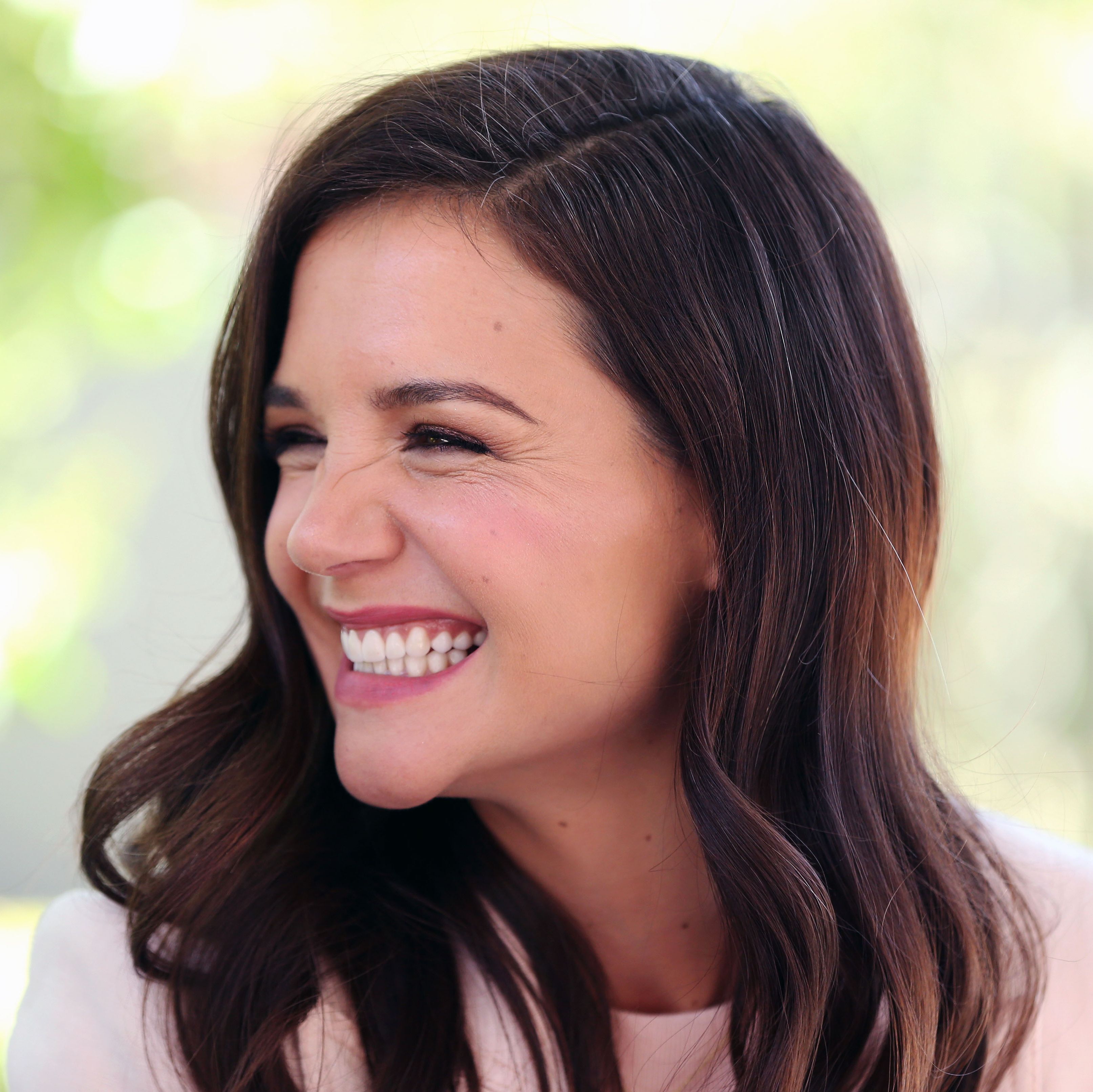 sydney, australia november 15 katie holmes speaks with families during a visit to ronald mcdonald house westmead on november 15, 2019 in sydney, australia photo by brendon thornegetty images