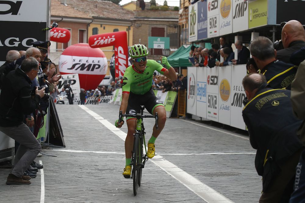 Toms Skujins wins stage 2 at the 2017 Coppi e Bartali
