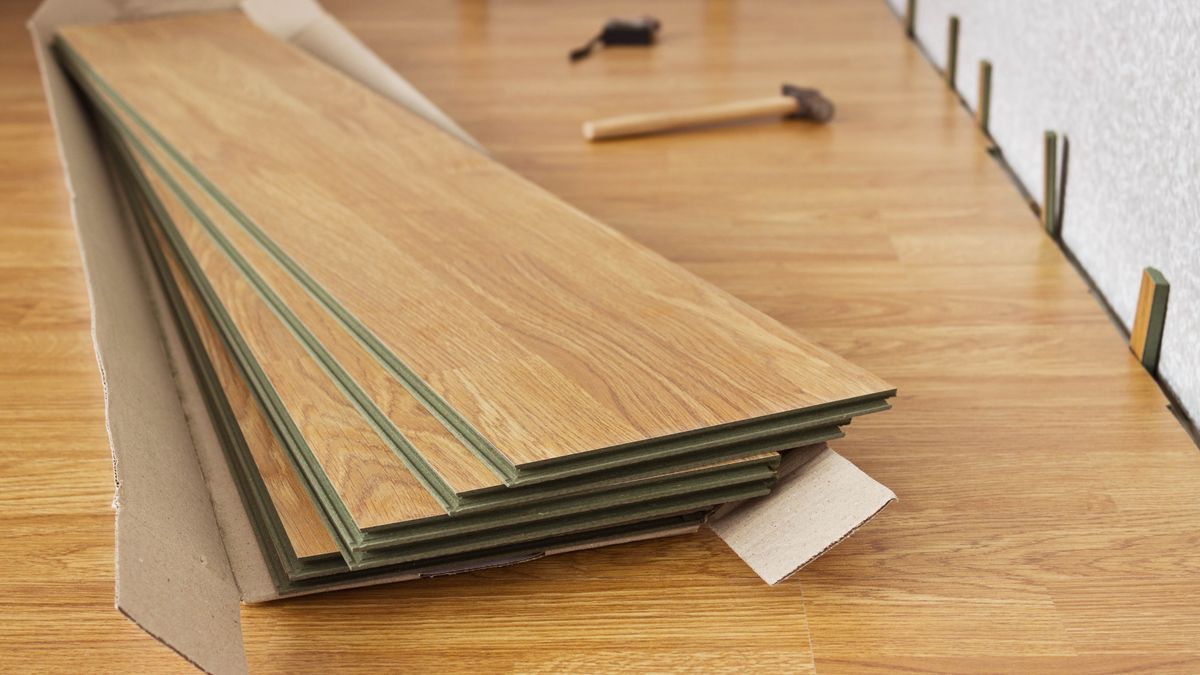 How to install laminate flooring without calling a builder