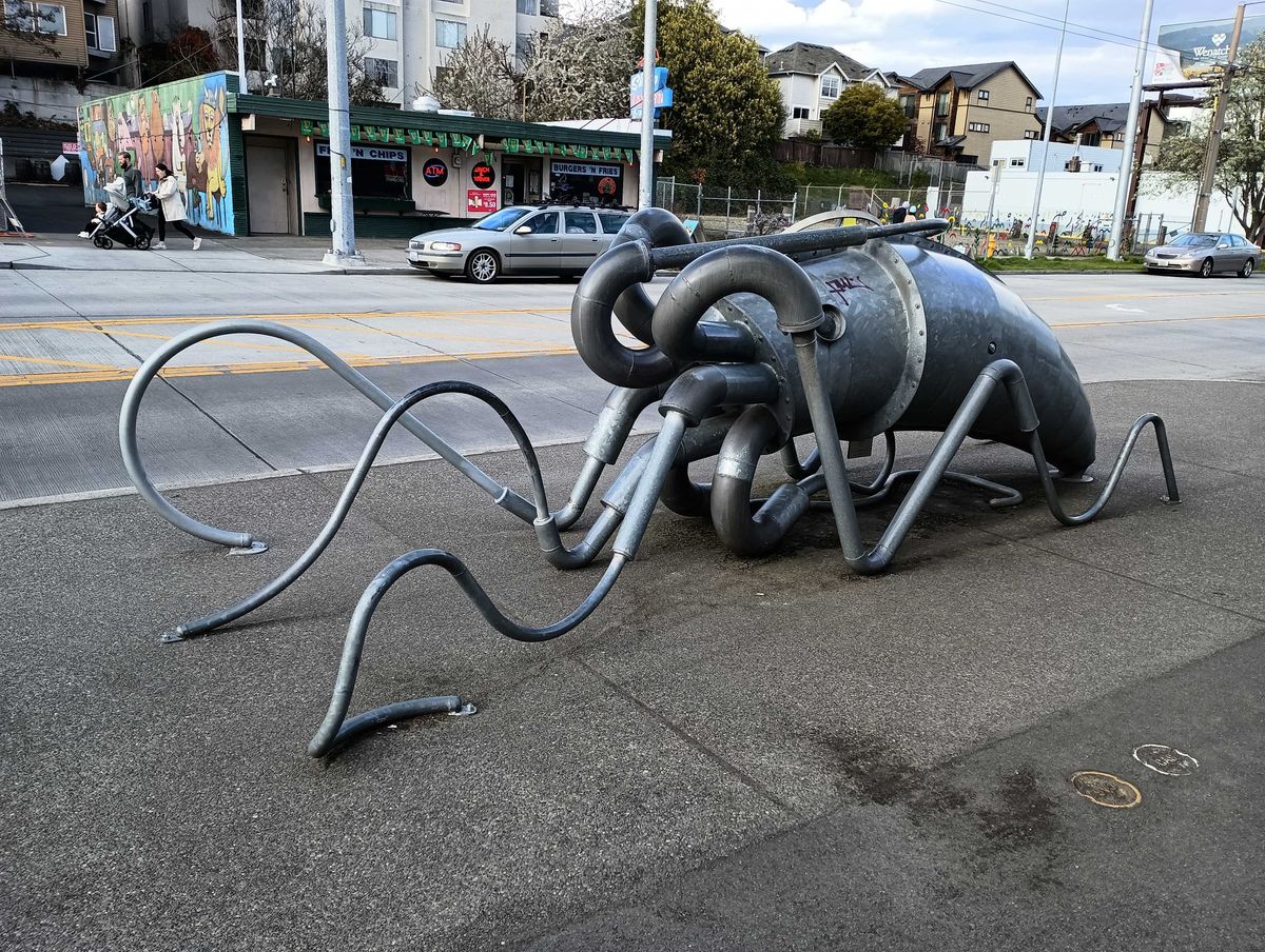 Squid statue