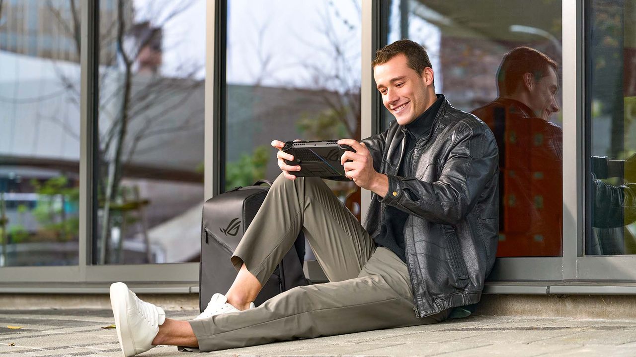 Man traveling with ASUS ROG Ally X.