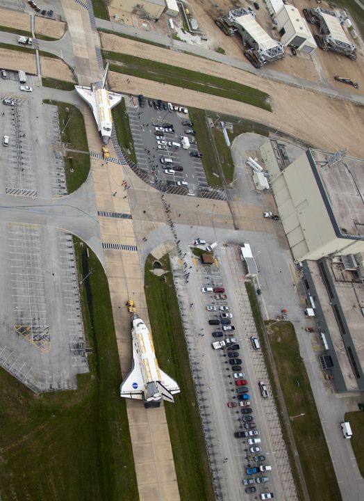 Historic Images: Two Shuttles Meet Nose to Nose | Space