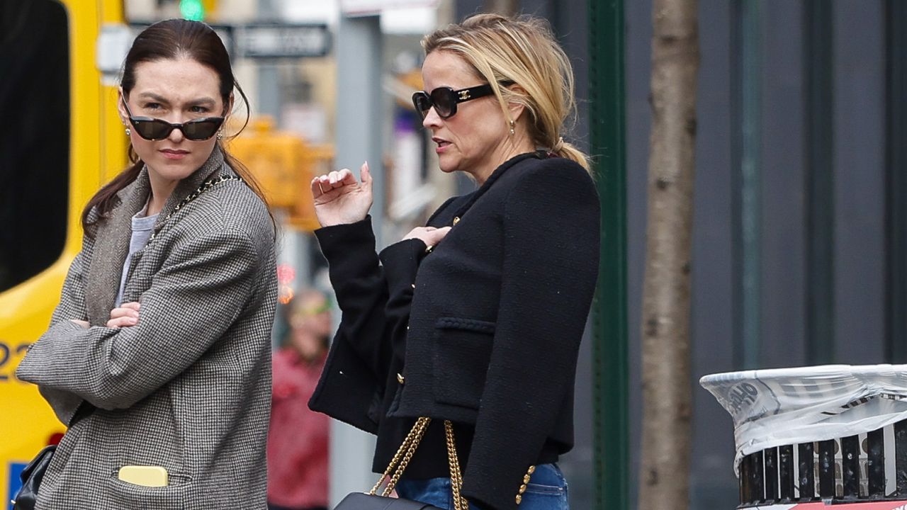 Reese Witherspoon in new york city carrying her celine bag