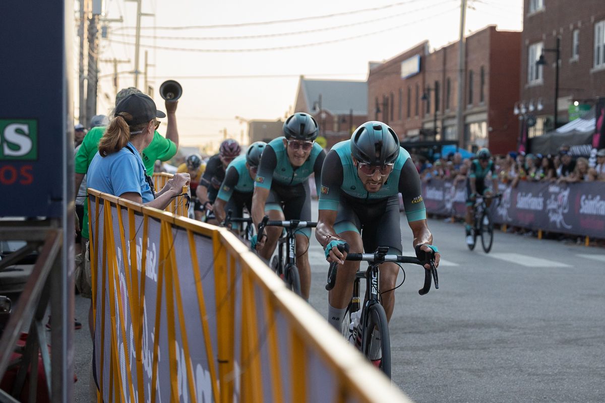 Best Buddies Racing came over the top of L39ION of Los Angeles with three laps to go, and was able to maintain control of the front through the bell.
