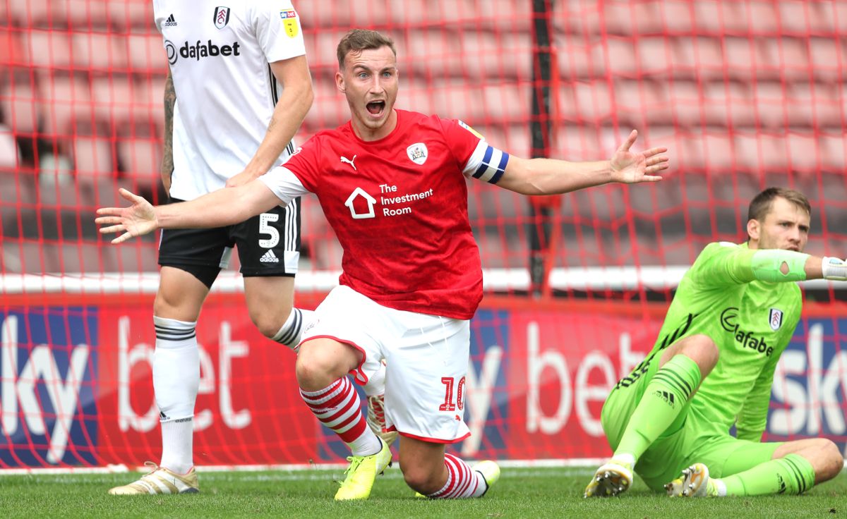 Barnsley v Fulham – Sky Bet Championship – Oakwell