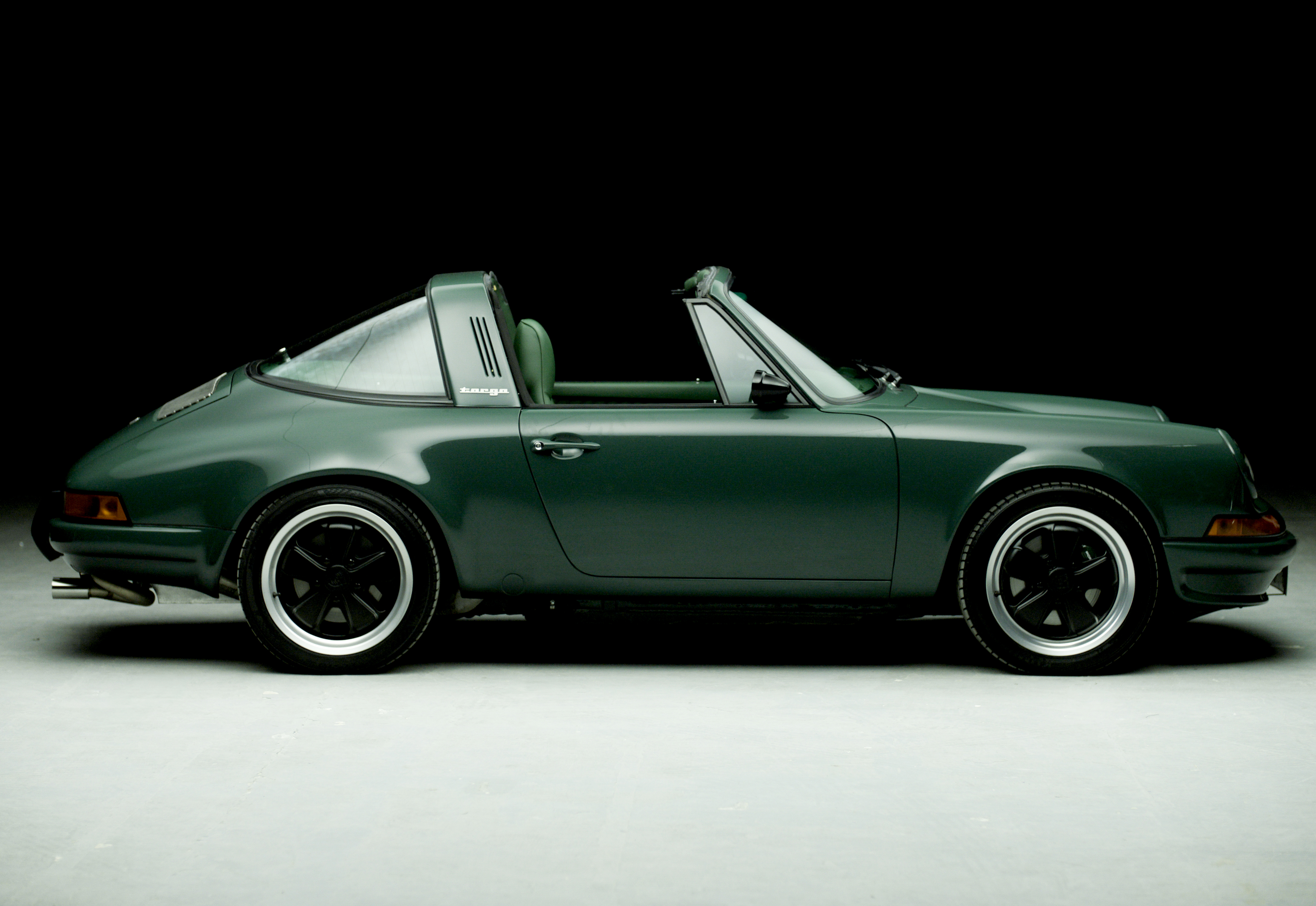 Green Porsche Targa by david and nicolas