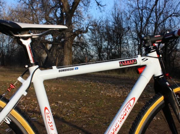 The round top tube is supplied by Edge Composites and bonded into aluminum ends.