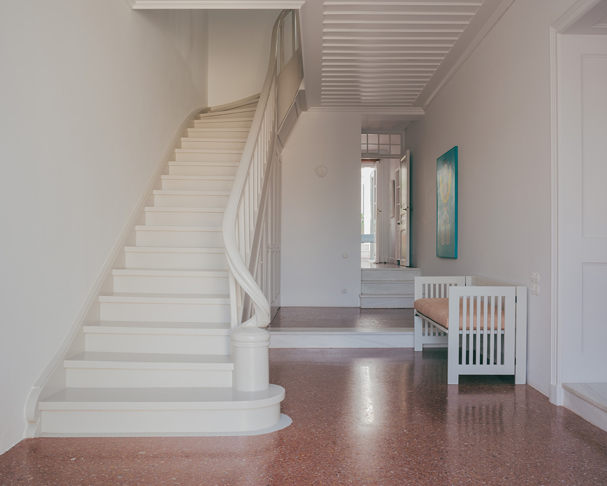 Plaka House by Local Local