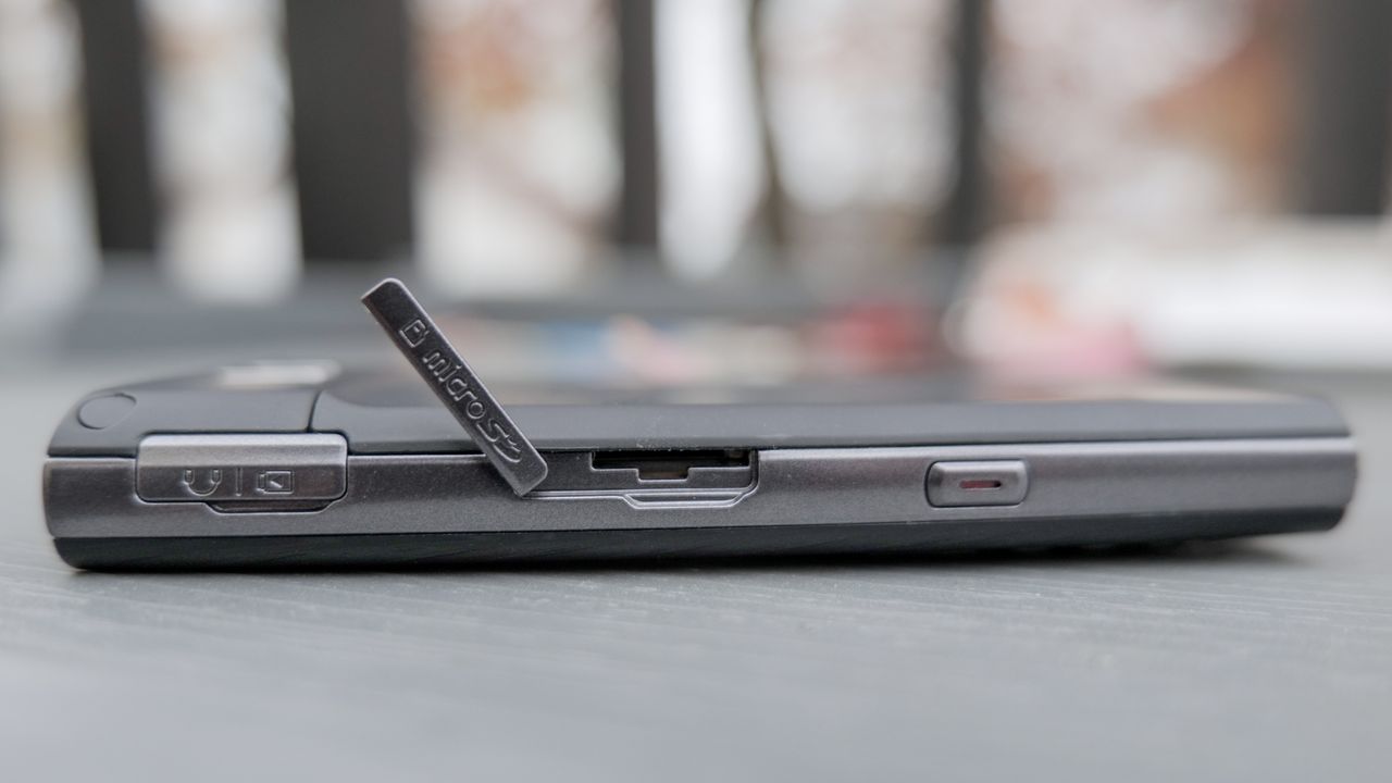Samsung Epix held in hand.