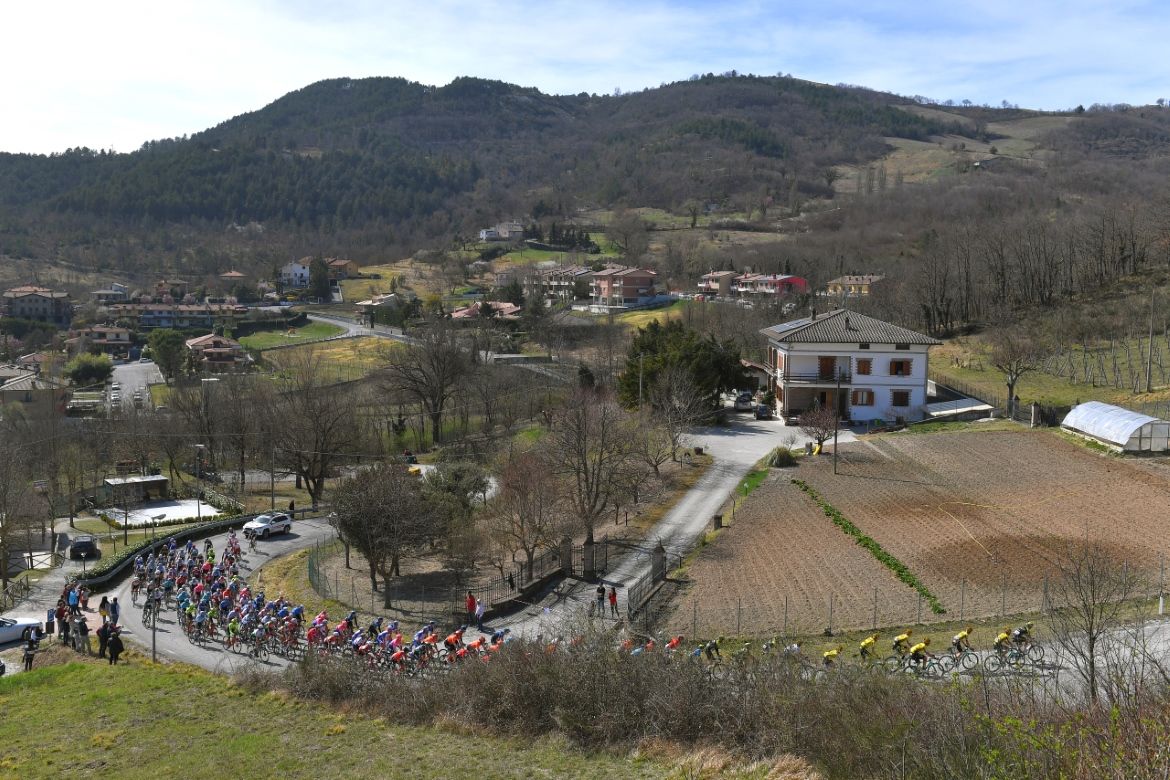 Pleasant Italian scenery as the peloton passes by