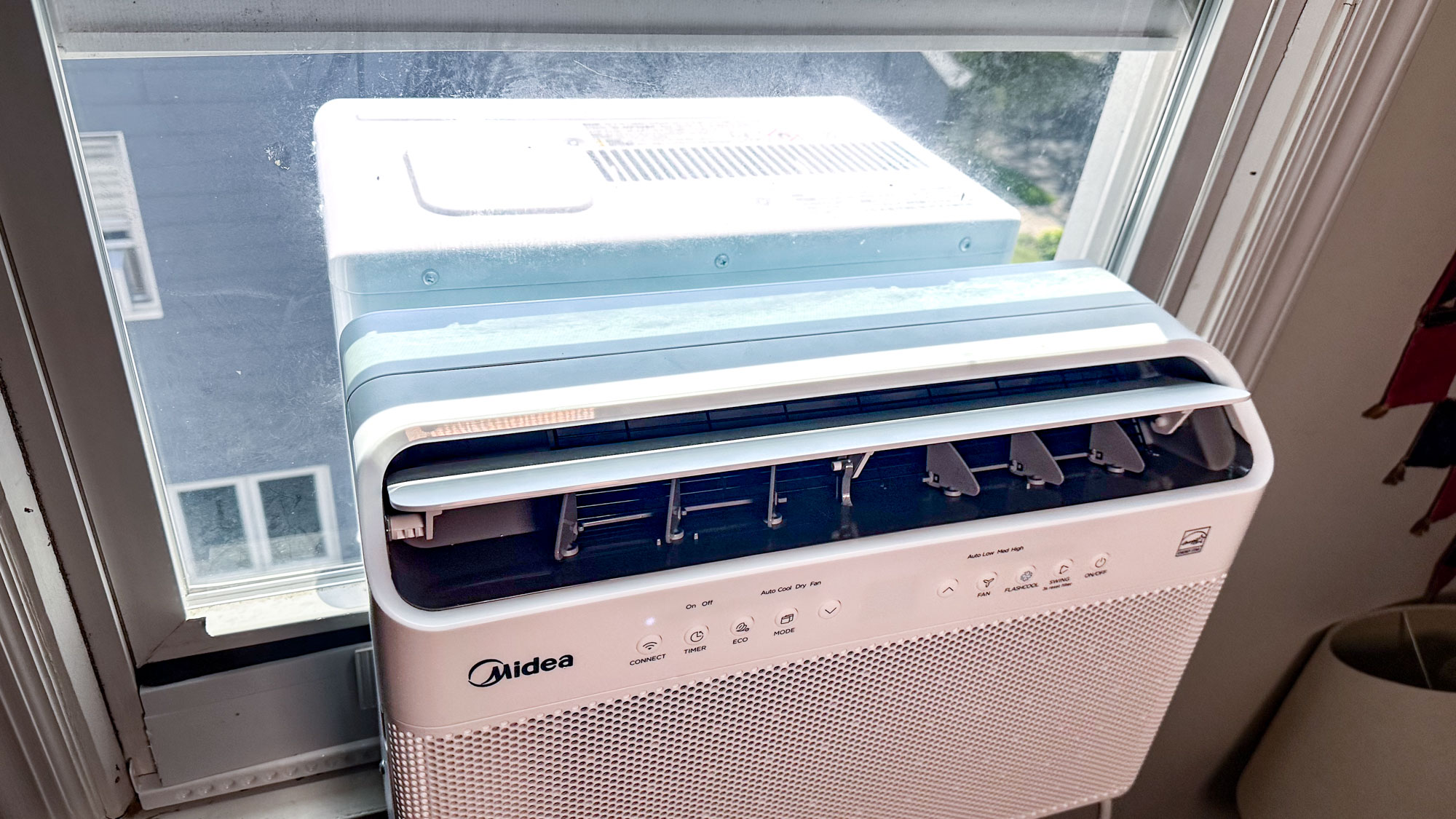 Midea U air conditioner top