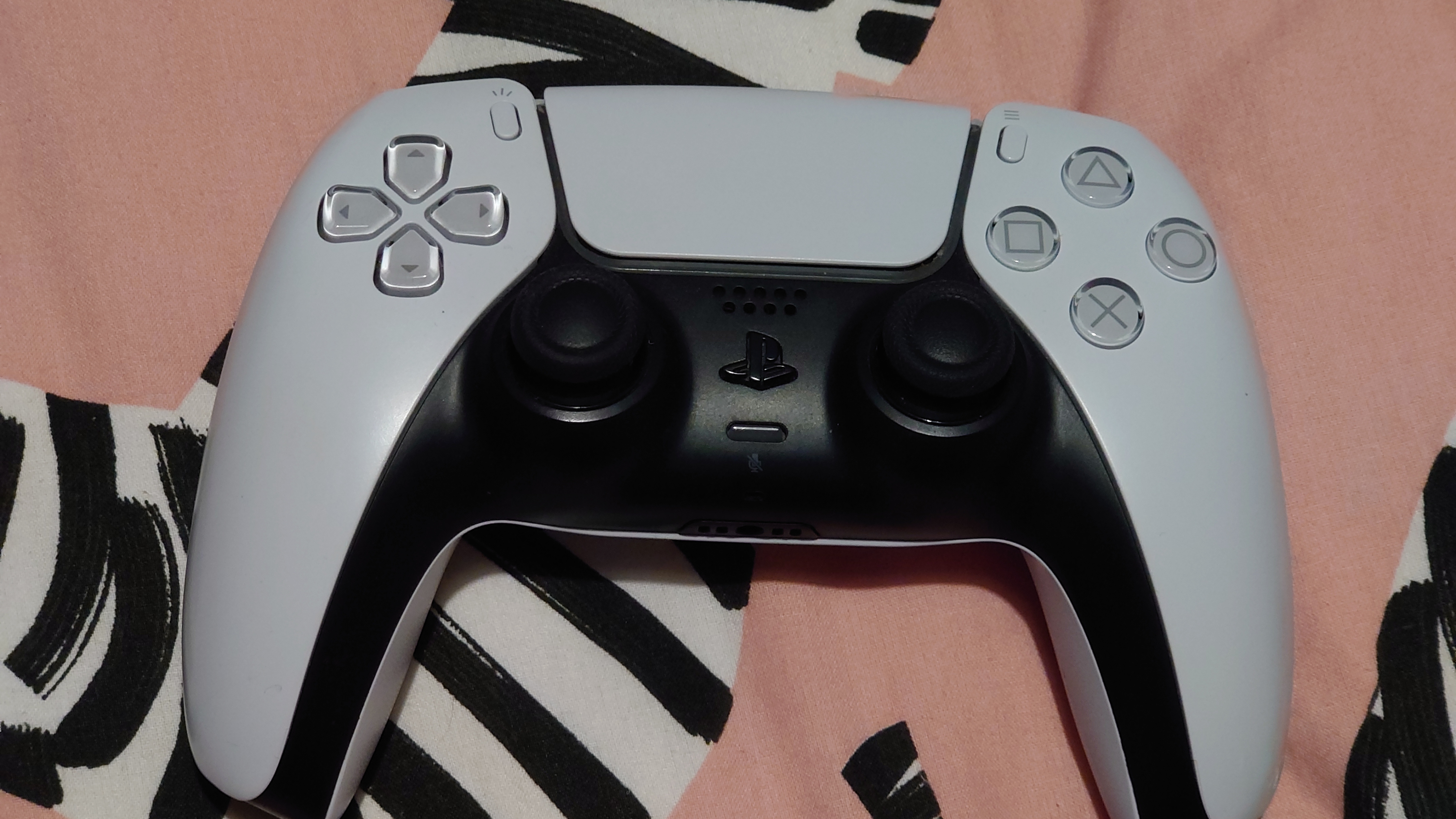 Pro PS5 Controller White Edition