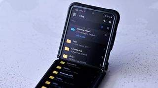 OneDrive on a Samsung Galaxy Flip