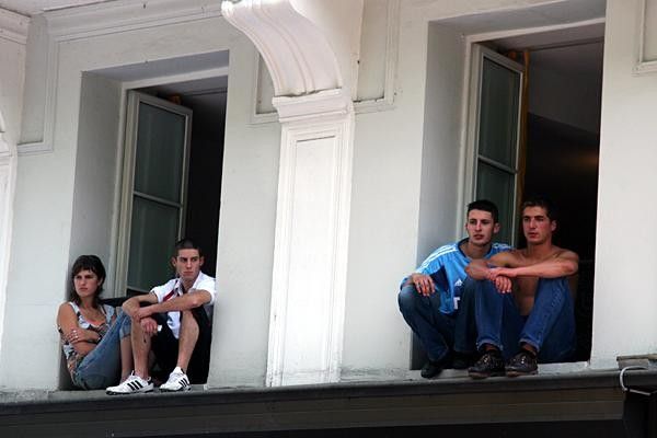 Some Luchon locals take in a bird's eye view.