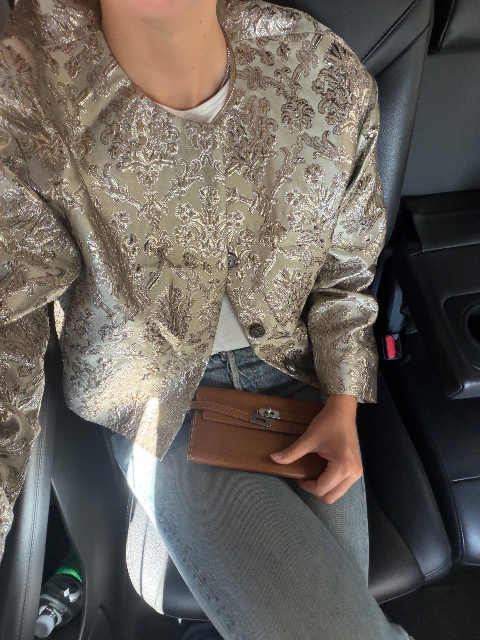 evening jacket outfit with jeans