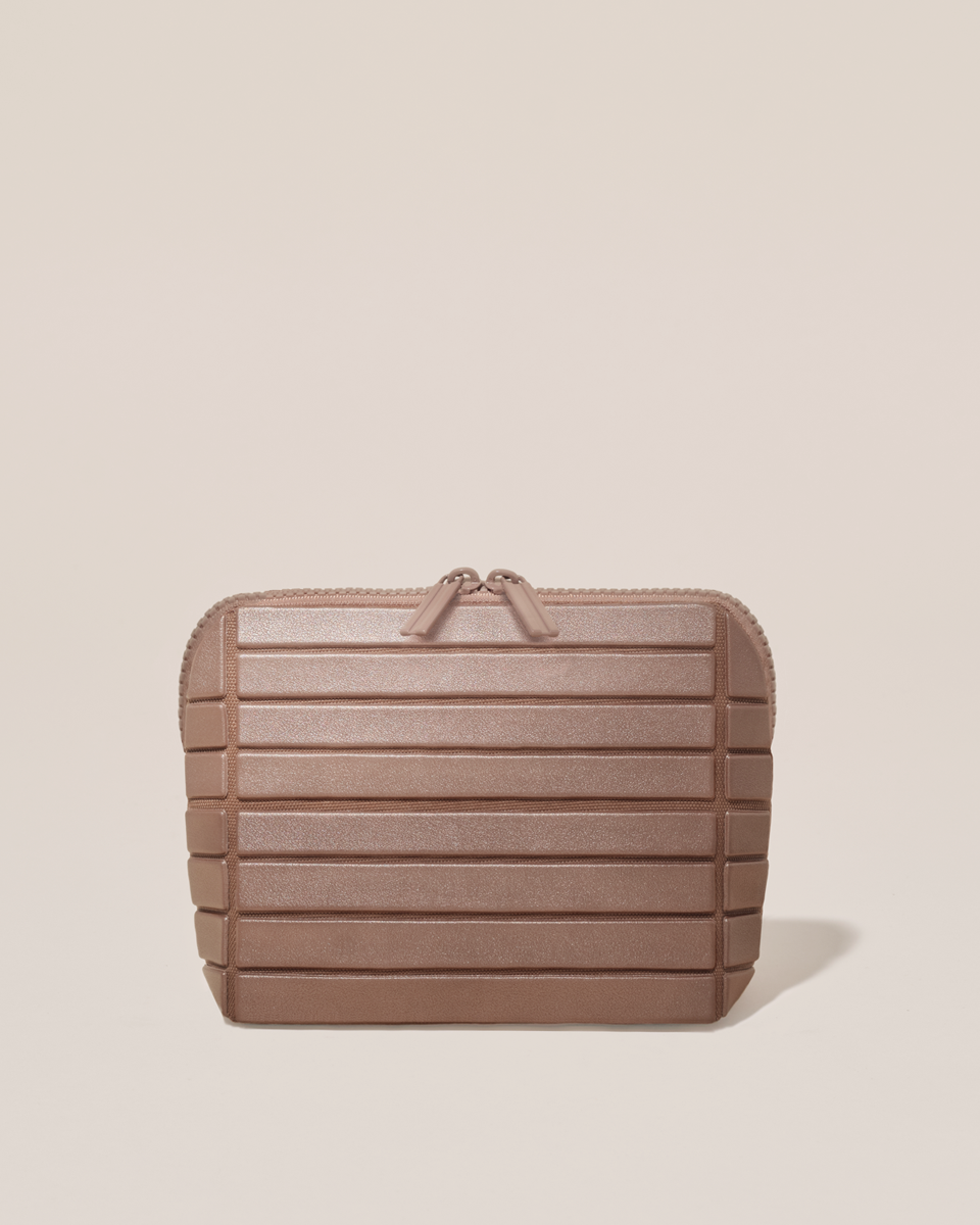 The Small Bronze Traveller - Bronze / Small
