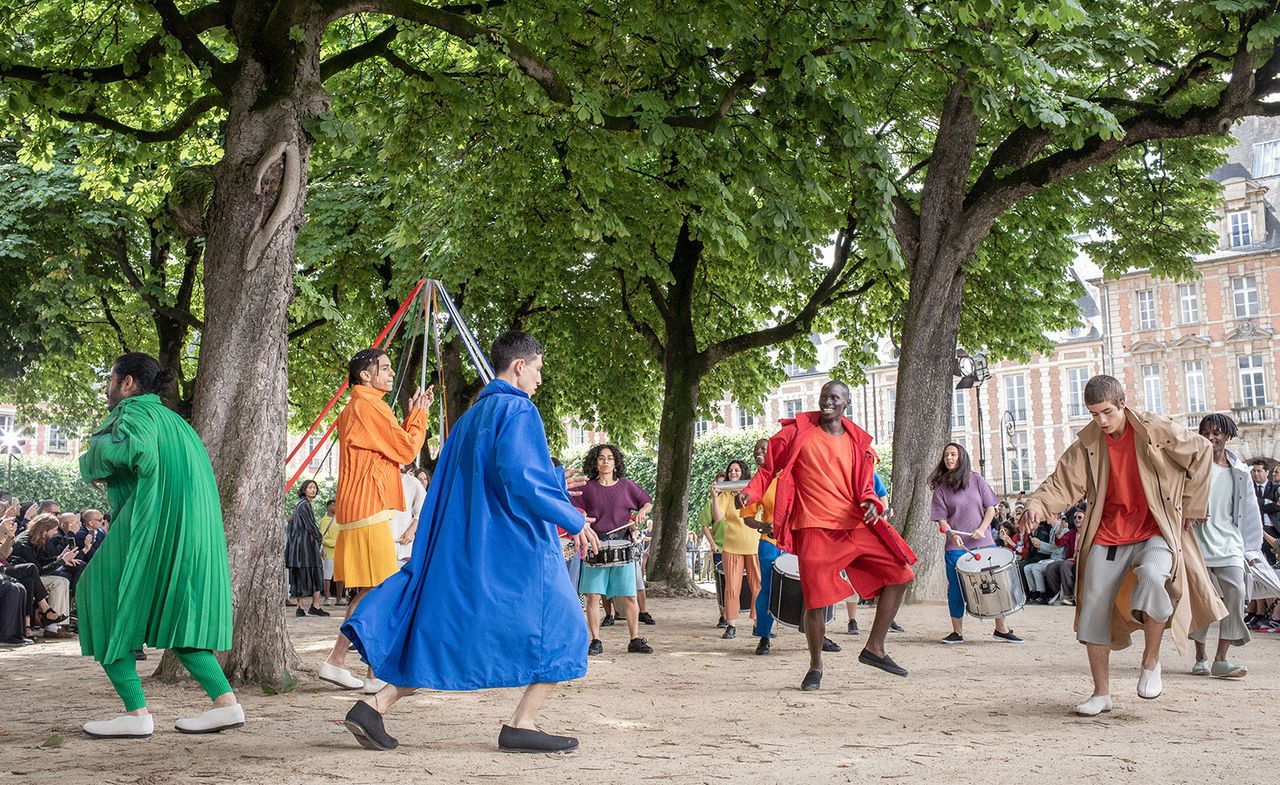 HOMME PLISSÉ ISSEY MIYAKE S/S 2020 Dancing