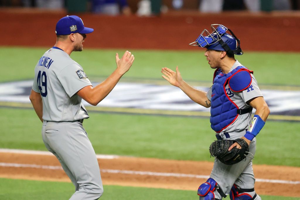 The Dodgers celebrate winning Game 5.