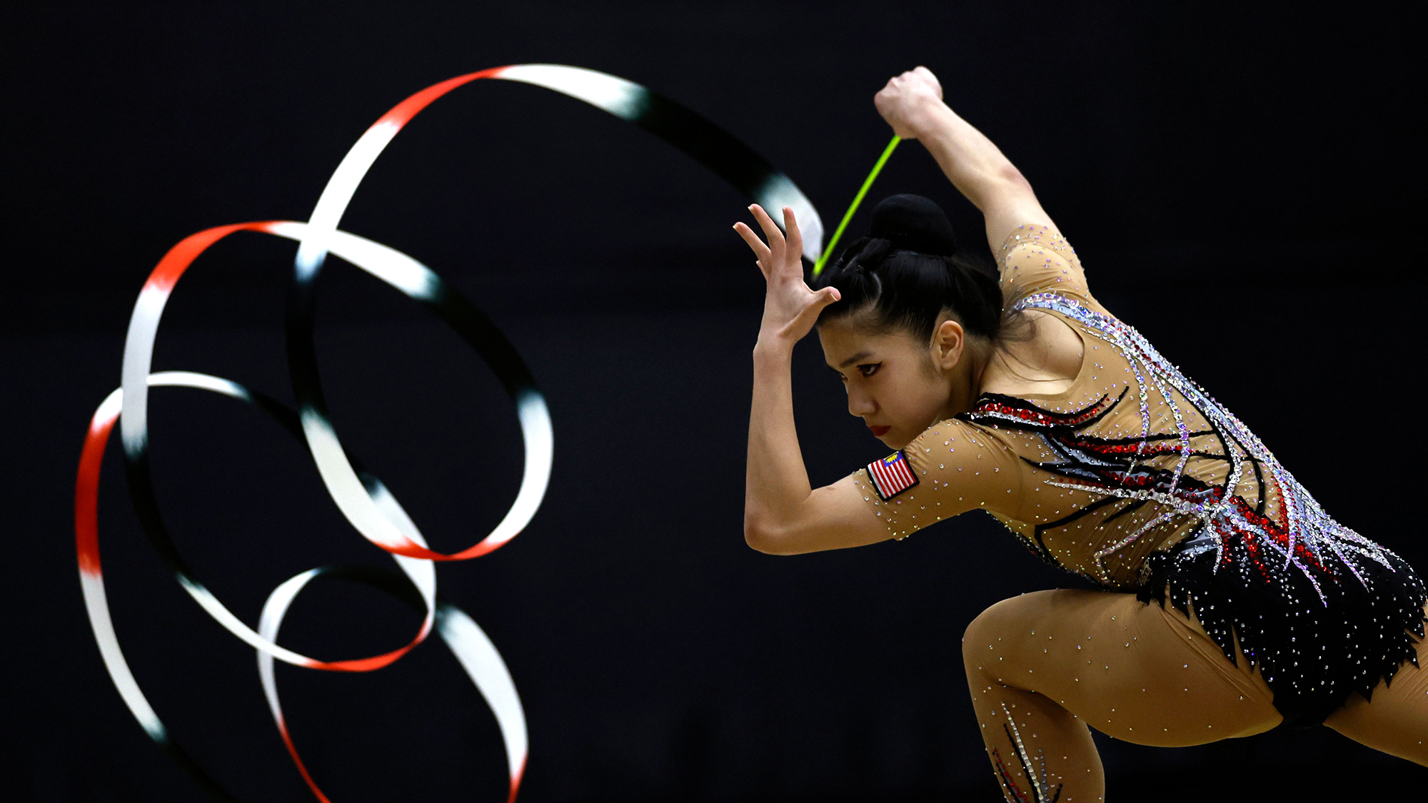 Rhythmic gymnast Ng Joe Ee of Malaysia competes during the 2025 Southeast Asian Games in Rangsit, Thailand