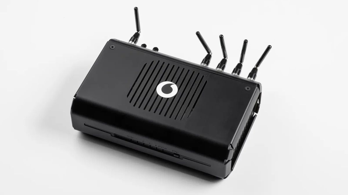 Vodafone&#039;s prototype of a 5G base station built onto a Raspberry Pi 4.