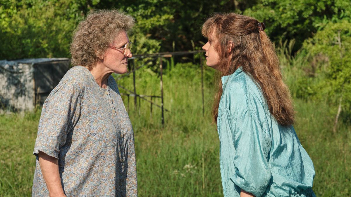 Glenn Close and Amy Adams in &#039;Hillbilly Elegy&#039;.