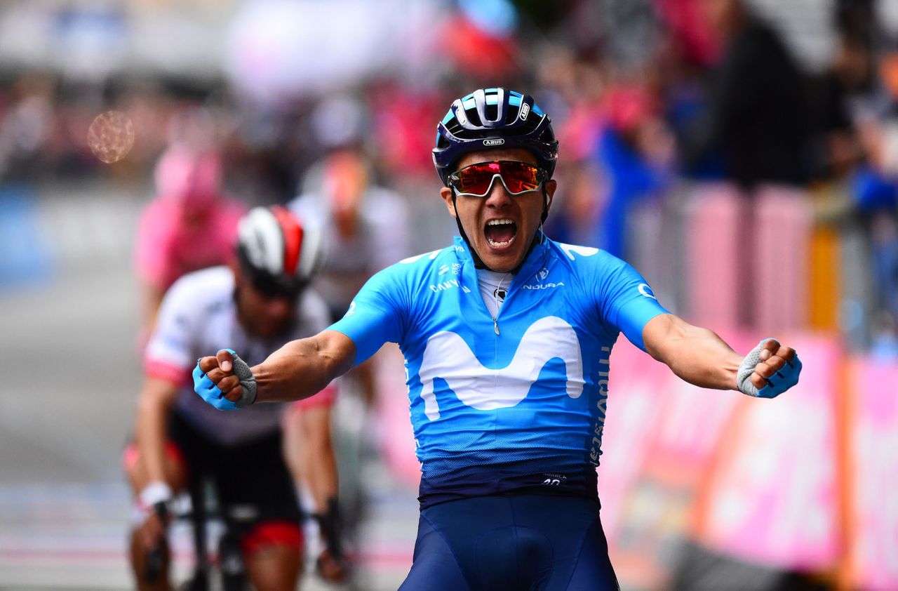 Richard Carapaz (Movistar) takes the win