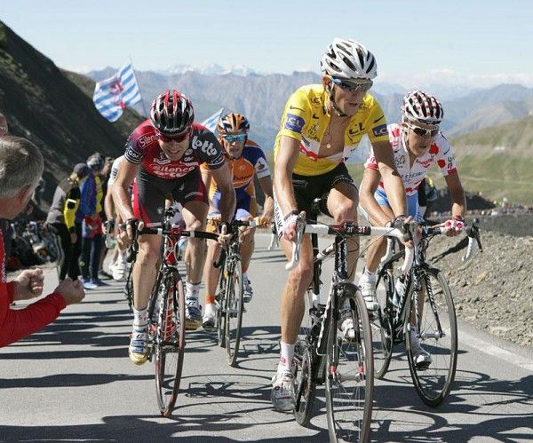 Schleck looked comfortable on the climb