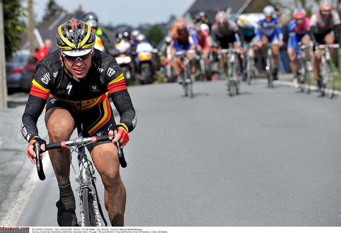 Stijn Devolder leaves the rest behind in the 2008 Tour of Flanders