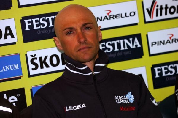 2010 Tirreno-Adriatico winner Stefano Garzelli (Acqua &amp; Sapone)