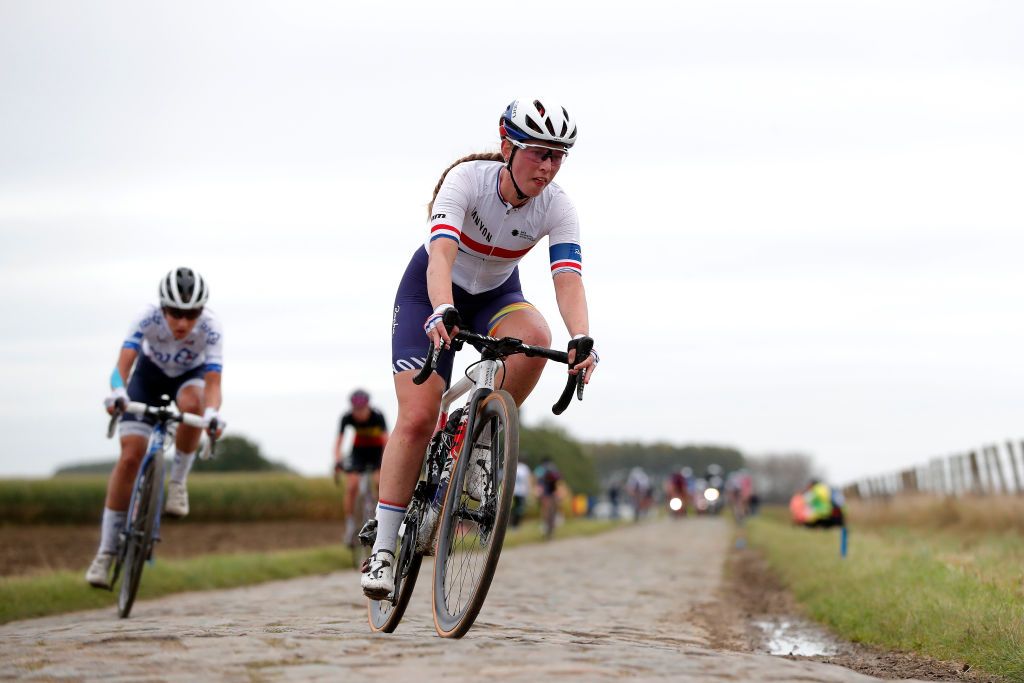 ROUBAIX FRANCE OCTOBER 02 Alice Barnes of United Kingdom and Team Canyon SRAM Racing competes through cobblestones sector during the 1st ParisRoubaix 2021 Womens Elite a 1164km race from Denain to Roubaix ParisRoubaixFemmes ParisRoubaix on October 02 2021 in Roubaix France Photo by Bas CzerwinskiGetty Images