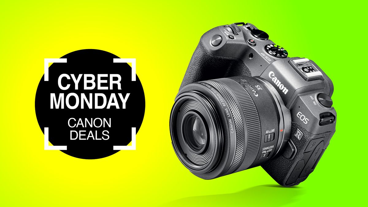 Save £80 on the Canon Vlogger Kit and level up your