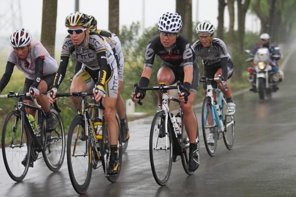The break, just as Judith Arndt (HTC - Columbia Women) and Sarah Duester (Cervelo TestTeam) are about to escape