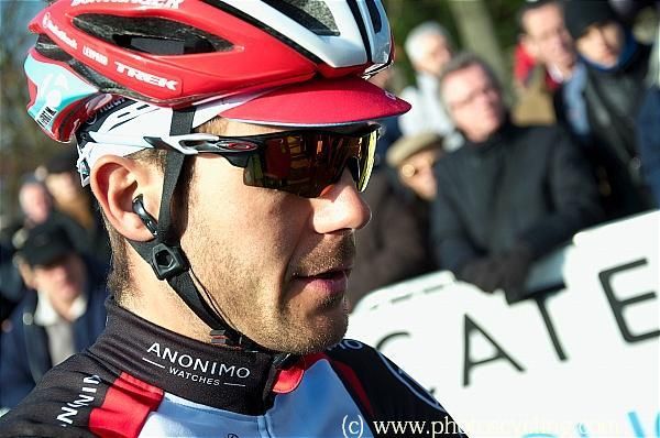 Maxime Monfort (RadioShack Leopard) started despite crashing yesterday