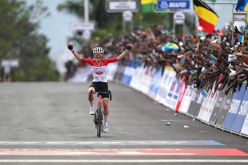 KIGALI, RWANDA - SEPTEMBER 27: Gold medalist Magdeleine Vallieres and Team Canada celebrates winning during the 98th UCI Cycling World Championships Kigali 2025 - Women Elite Road Race a 164.6km race from Kigali to Kigali on September 27, 2025 in Kigali, Rwanda. (Photo by David Ramos/Getty Images)