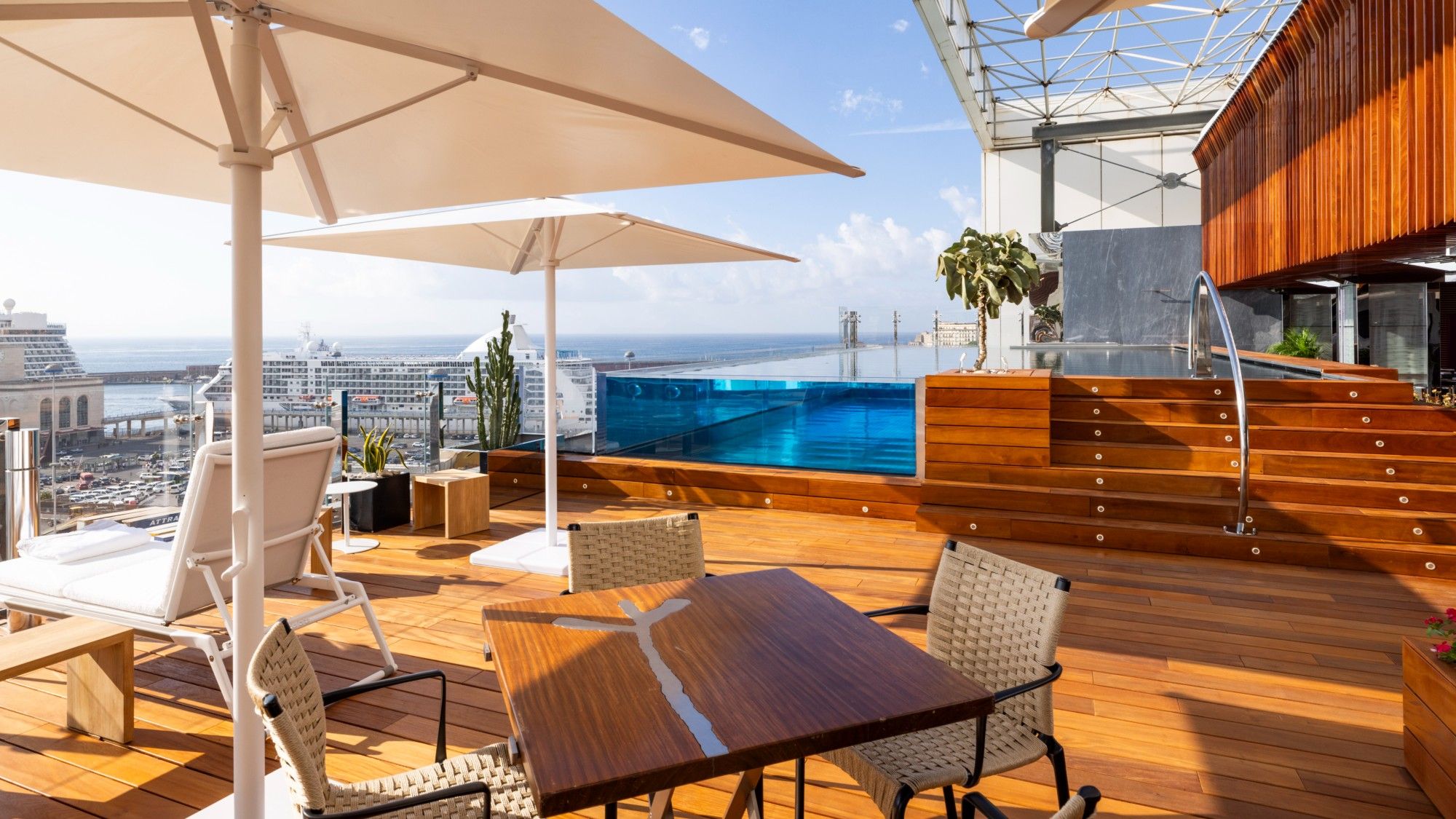 theweek.com - Jamie Timson, The Week UK - ROMEO Hotel Napoli: rest and relaxation in Italy's most energetic city