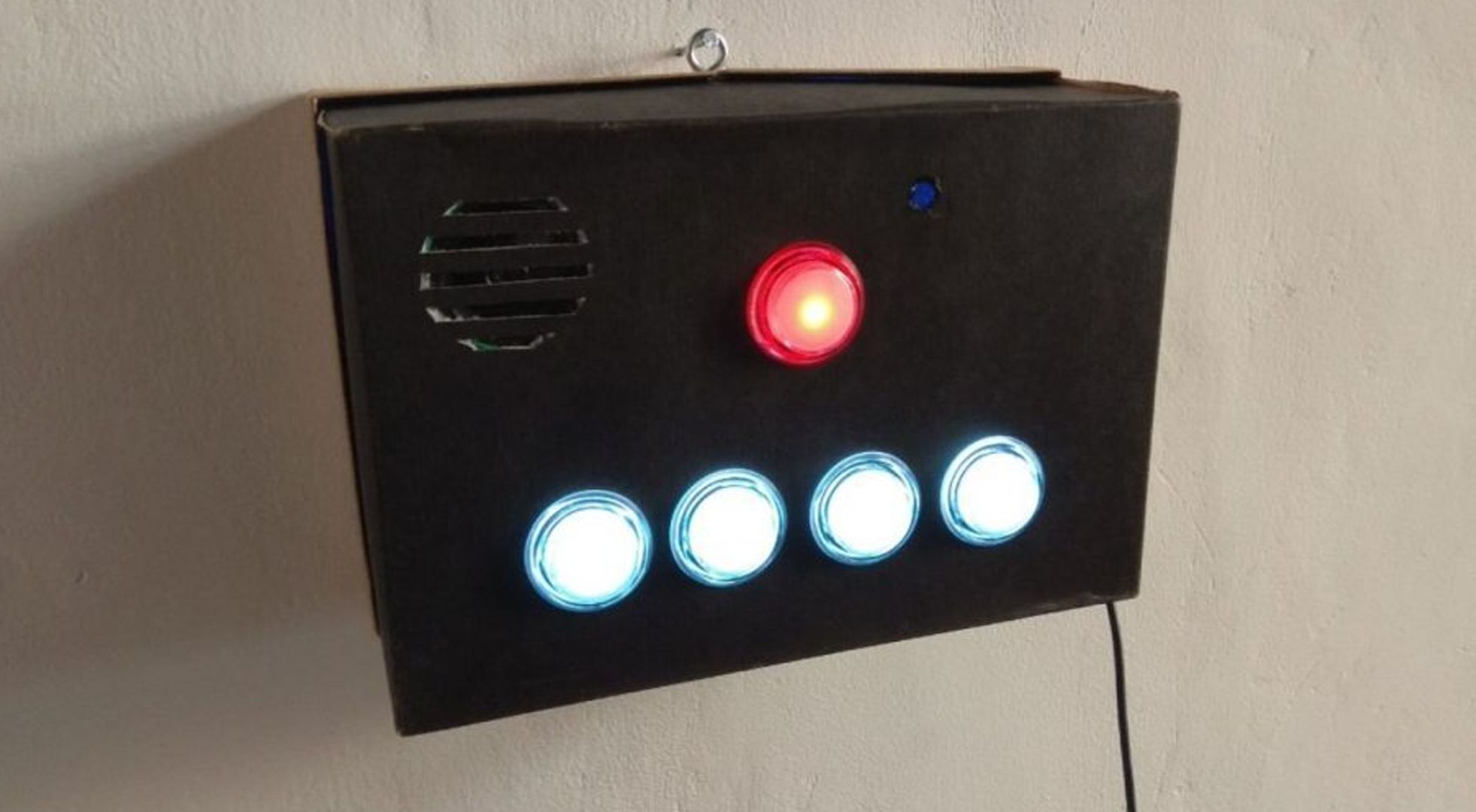 Raspberry Pi Intercom: Keep in Touch at the Push of a Button | Tom's ...