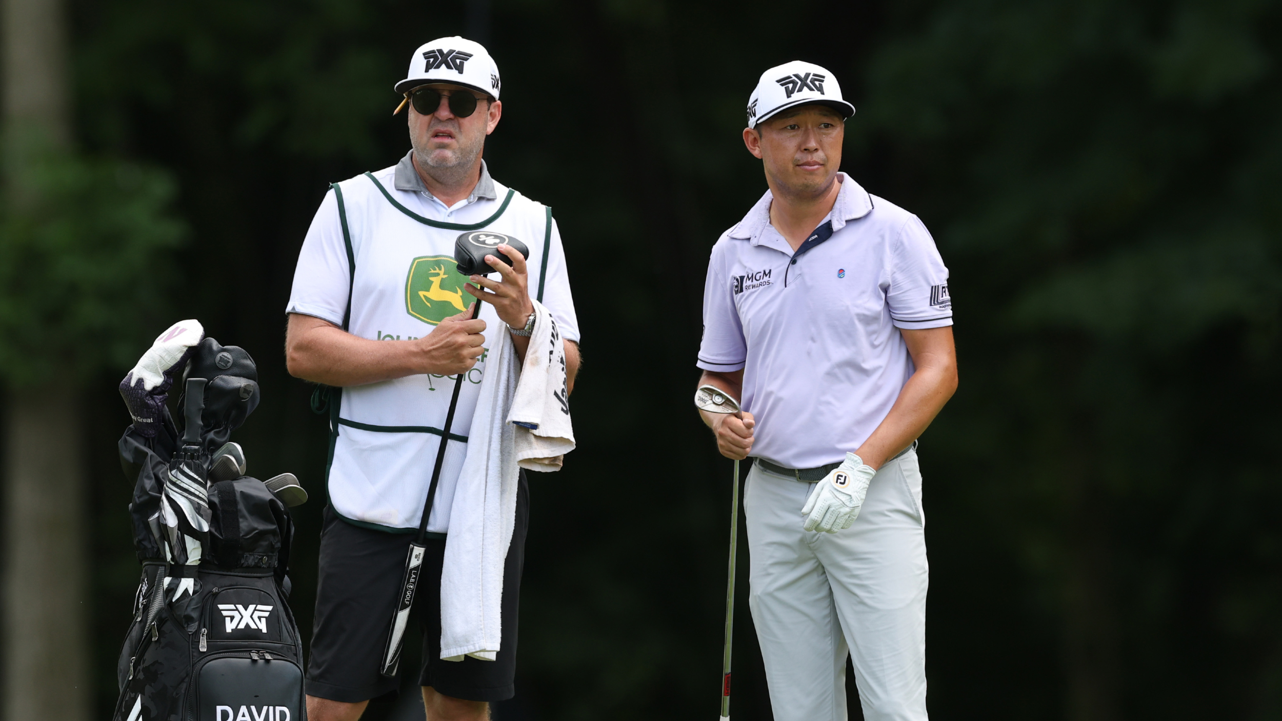 Caddie Darren Woolard and David Lipsky