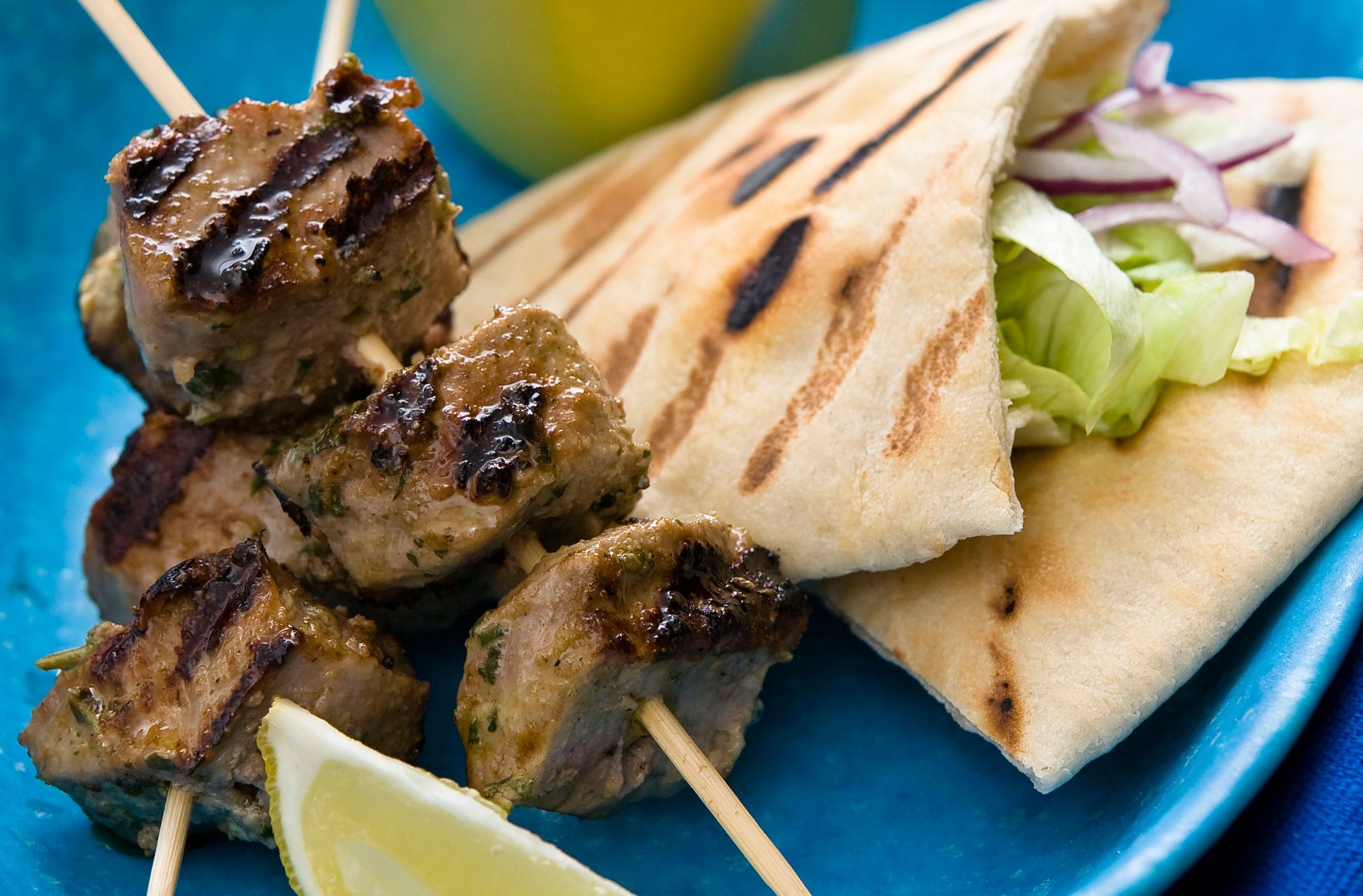 Lamb kebabs in pittas recipe